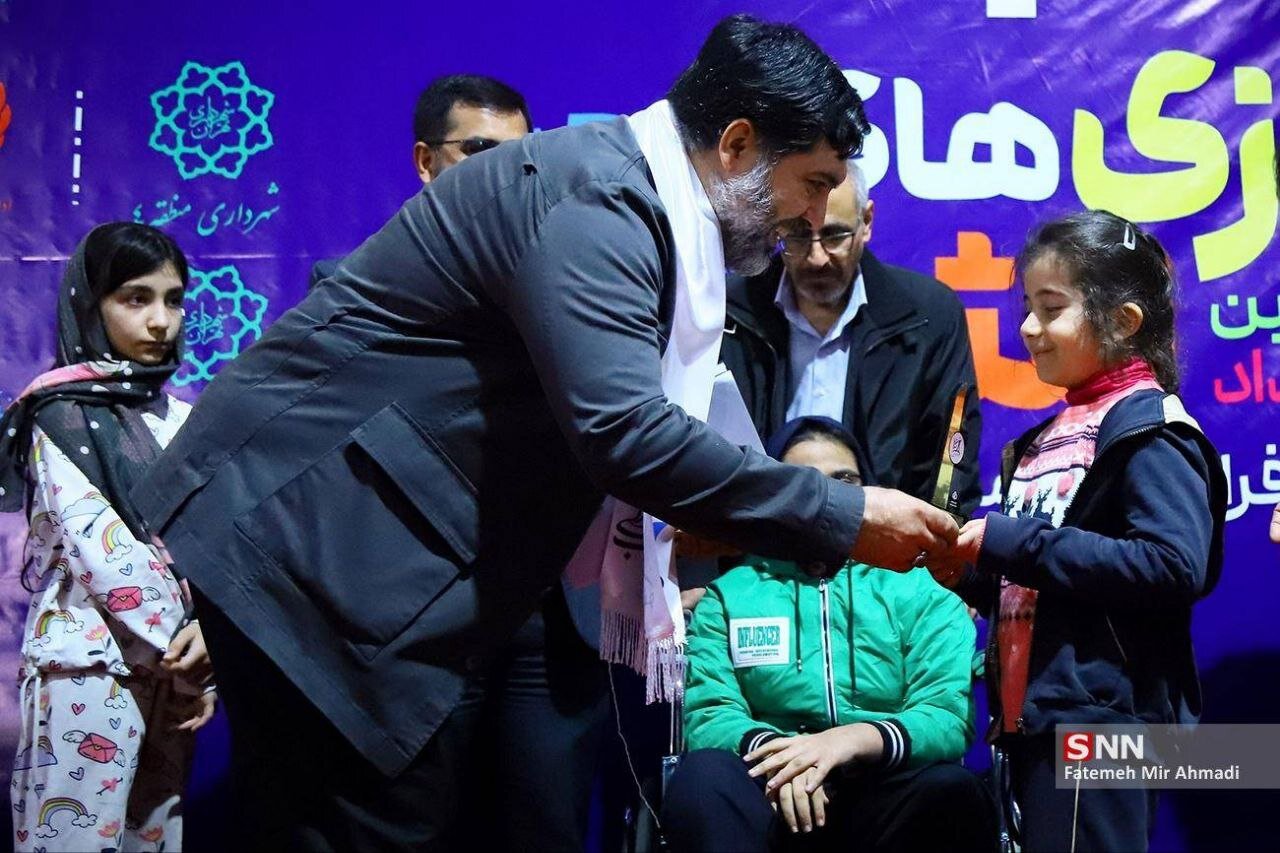 پایان جشنوارهای خاص ؛ برگزیدگان «برنده شو» معرفی شدند | بازدید افراد دارای معلولیت از برج میلاد رایگان شد