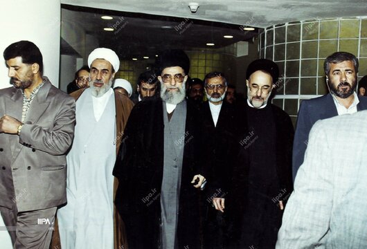 تصاویر کمتر دیده شده از هشتمین اجلاس سران کشور‌های اسلامی در سال ۷۶