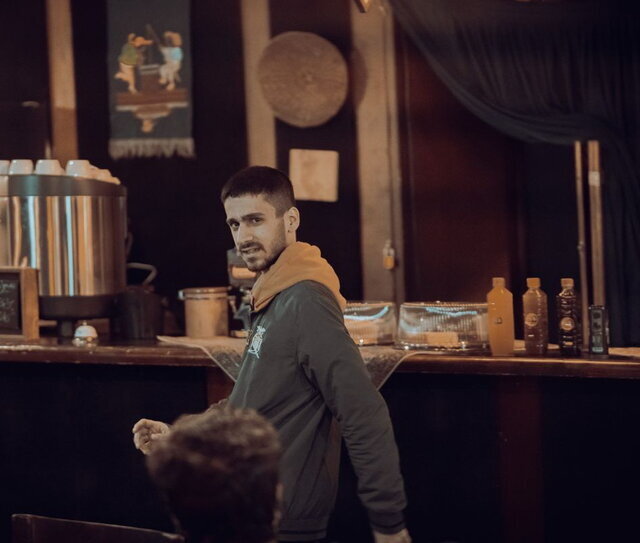 به خاطر نوید محمدزاده بازیگر شدم؛ من قرار بود مداح شوم...