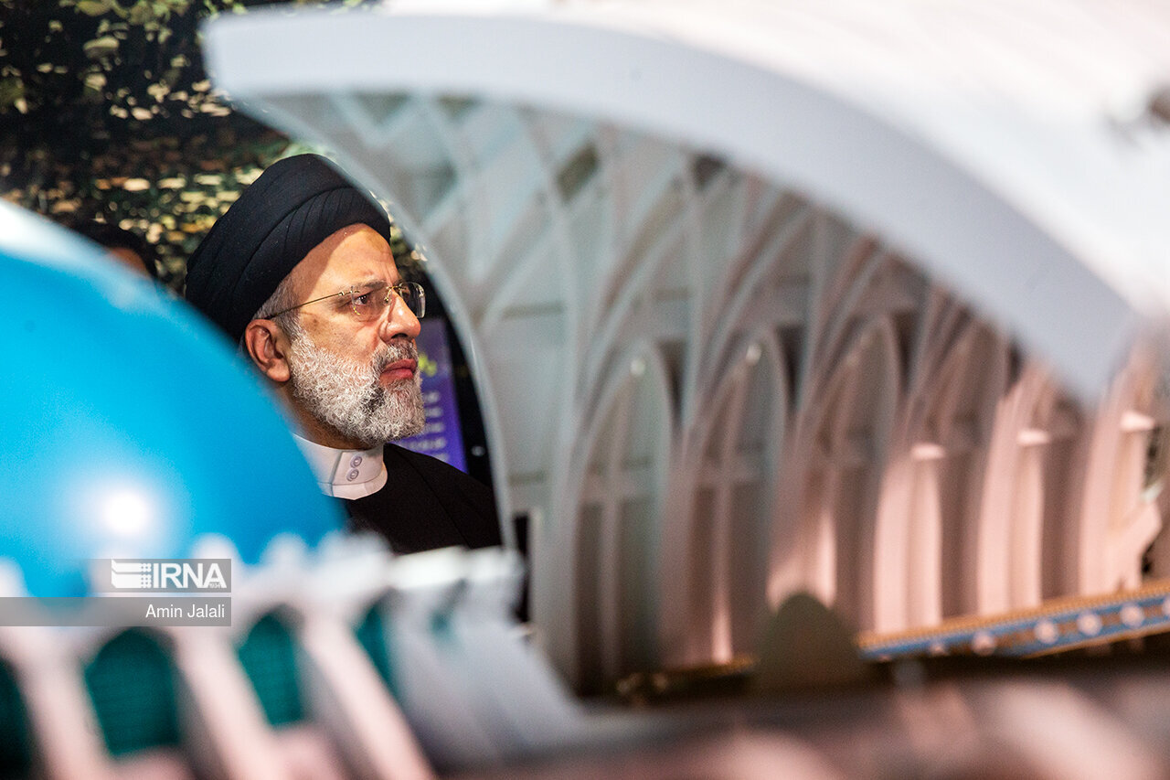 جزئبات و تصاویر بازدید رئیس جمهوری از قرارگاه خاتمالانبیا(ص)