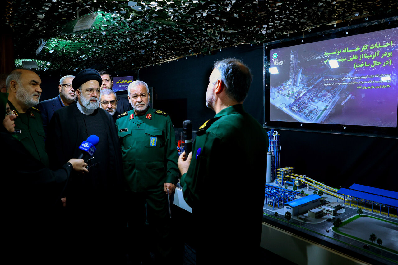 جزئبات و تصاویر بازدید رئیس جمهوری از قرارگاه خاتمالانبیا(ص)