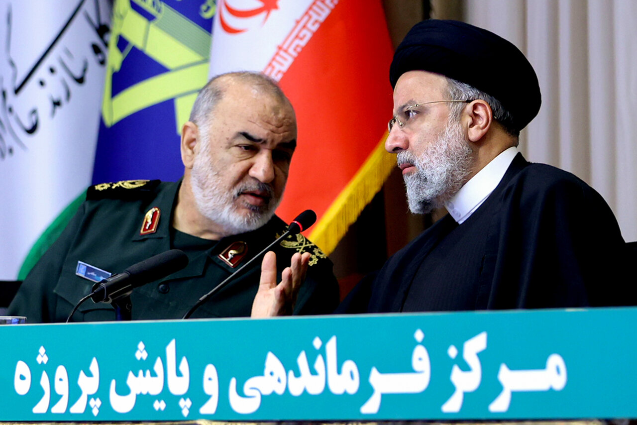 جزئبات و تصاویر بازدید رئیس جمهوری از قرارگاه خاتمالانبیا(ص)