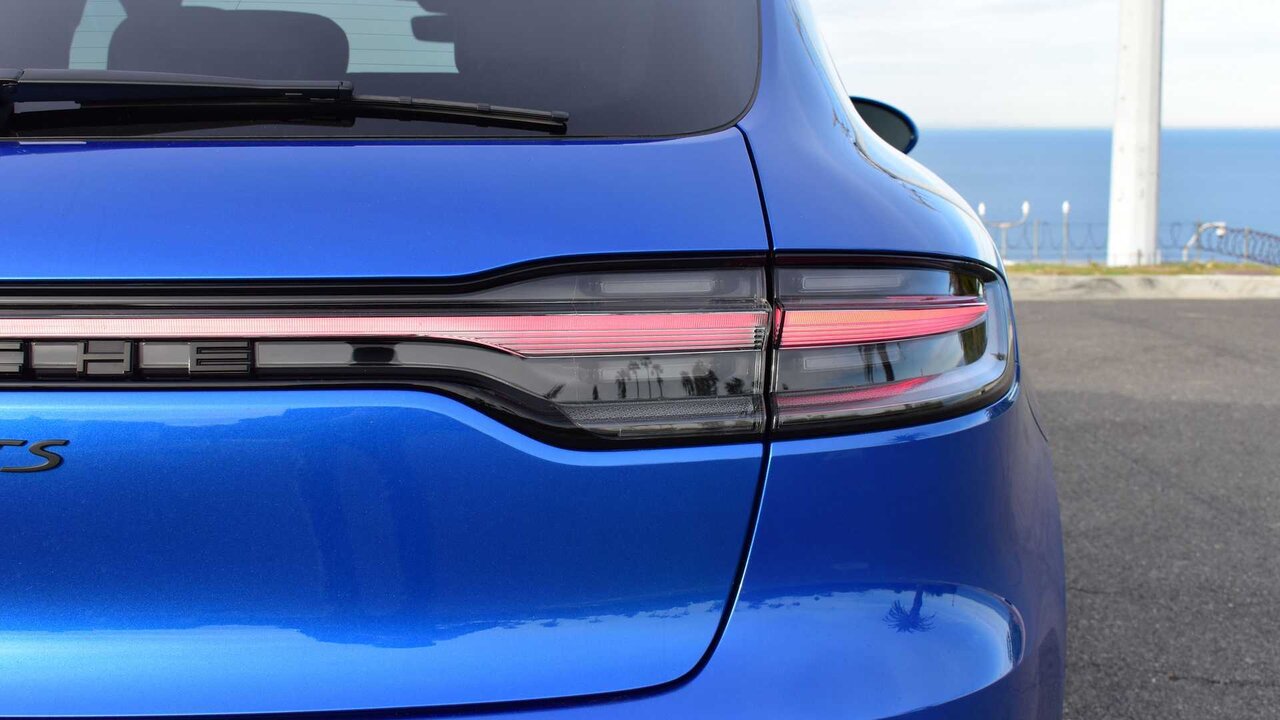 تصاویر | تقویت شایعه پایان پورشه ماکان در اروپا | کدام قانون این شاسی بلند محبوب را از بازار خارج میکند؟