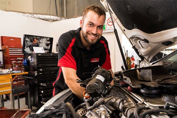 بررسی درآمد مکانیکی و بازارکار شغل مکانیکی در ایران