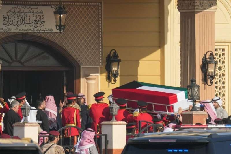 تازه ترین تصویر از امیر جدید کویت | شیخ نواف اینگونه به خاک سپرده شد