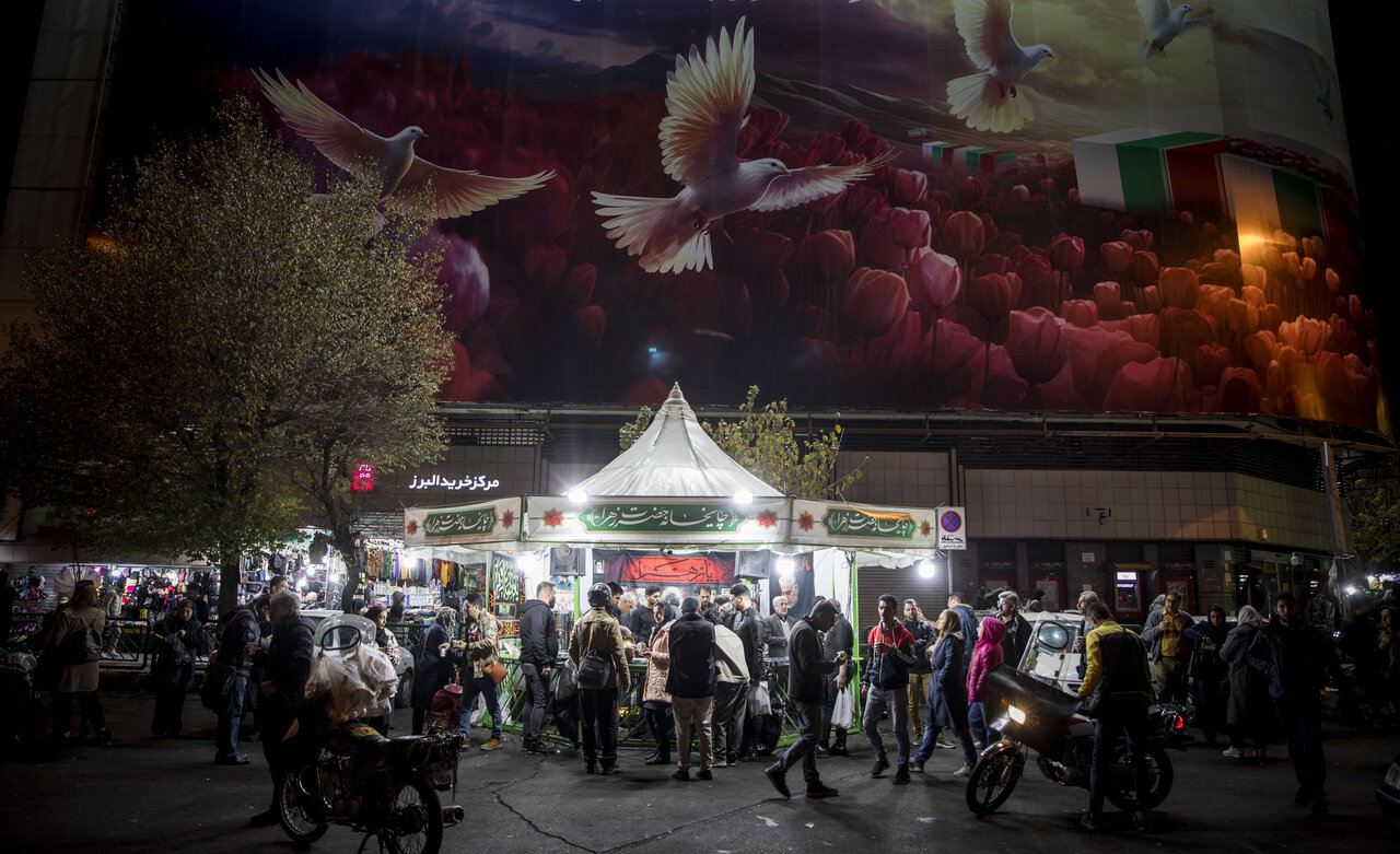 عطر چای روضه در تهران پراکنده شد | تصاویر