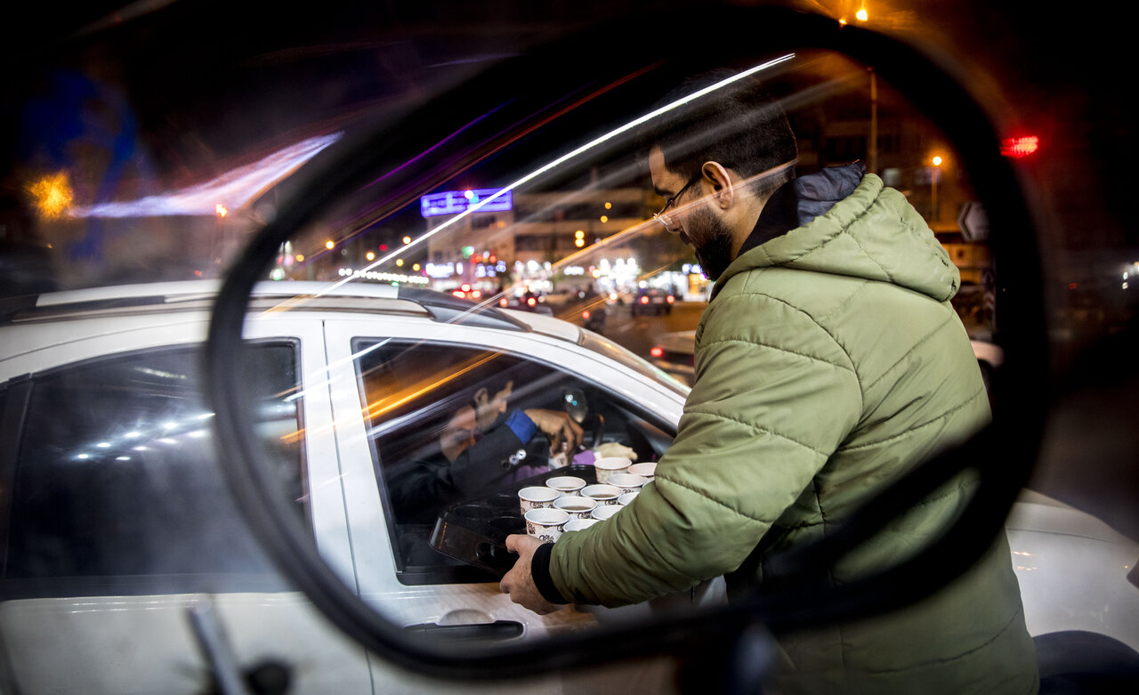 عطر چای روضه در تهران پراکنده شد | تصاویر