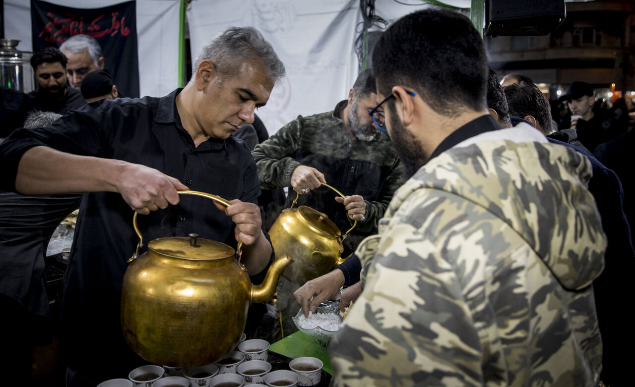 عطر چای روضه در تهران پراکنده شد | تصاویر