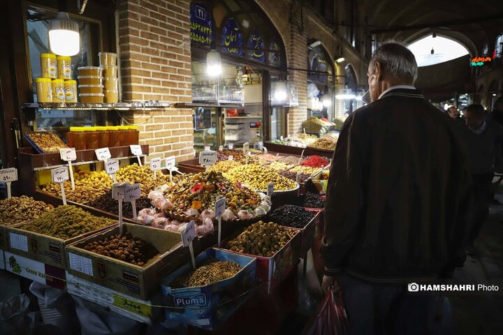 حال و هوای سرای قزوینی های تهران در آستانه شب یلدا