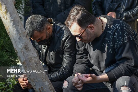 خاکسپاری مادر محمد حسین میثاقی