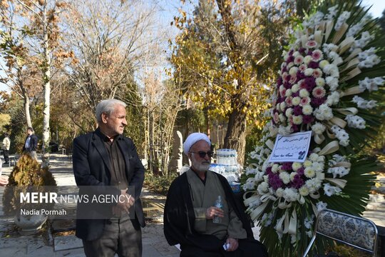 خاکسپاری مادر محمد حسین میثاقی