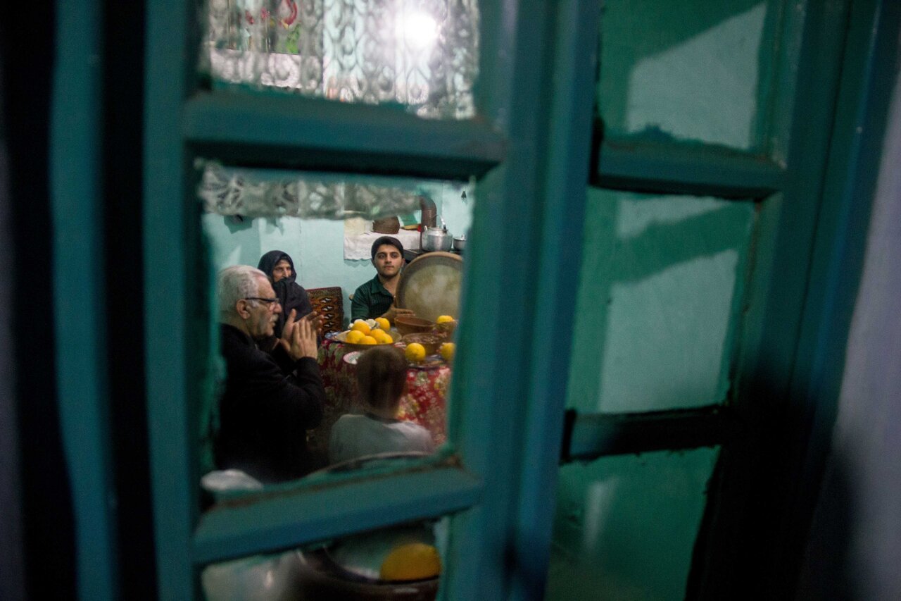 فالوده برفوشیره فرحزادی | یلدا و روشنایی فانوسها