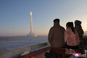 آزمایش قوی‌ترین موشک کره شمالی با حضور کیم و دخترش | تصاویر