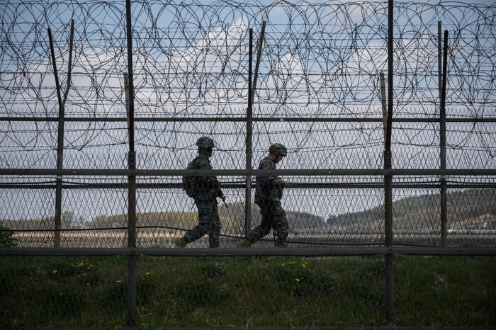 تصاویر ؛ سربازان بین‌المللی در روستای مرزی دو کره مسلح شدند