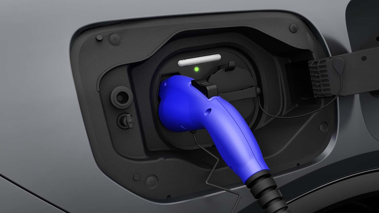 گل سرسبد غول ژاپنی با ۳۰۲ اسب بخار | خودروی هیبرید ۵۳ هزار دلاری در راه است