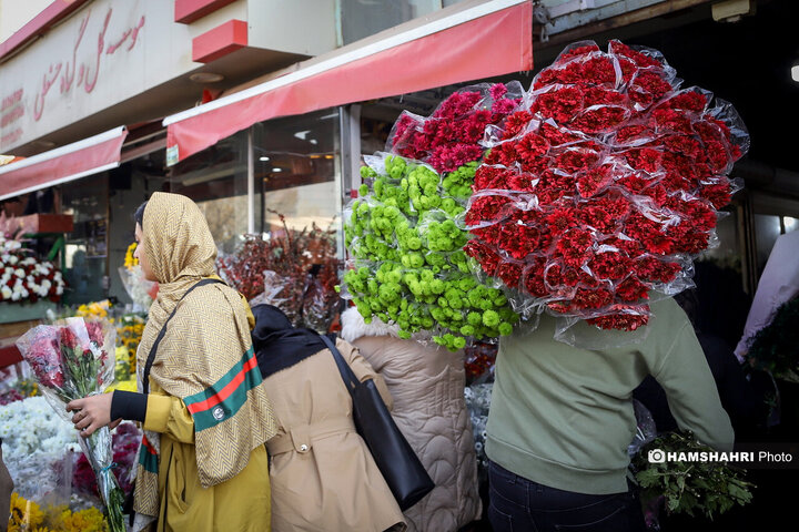 بازار گل محلاتی| مکانی خوش‌عطر و رنگین
