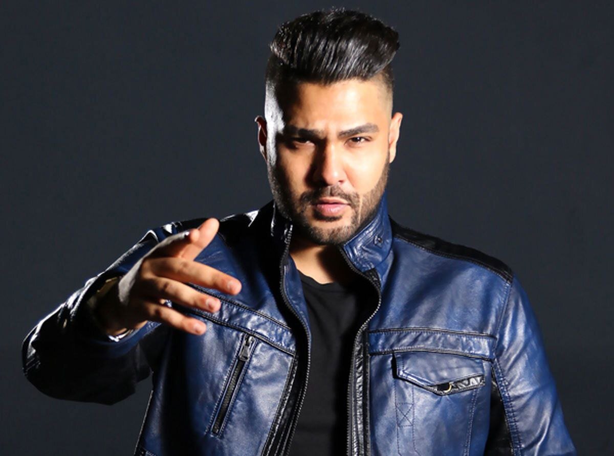 عکس | بدل ساسی مانکن در کیش دستگیر شد