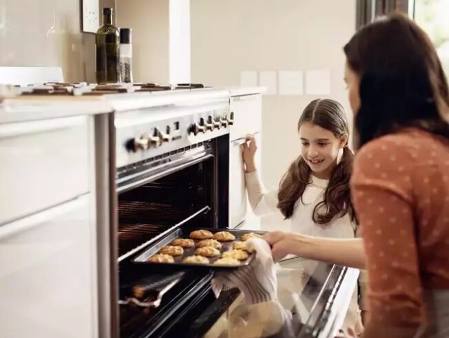 ۷ راهکار برای پخت شیرینی‌ها و کلوچه‌های خوشمزه | چگونه در زمان پخت شیرینی اشتباه نکنیم