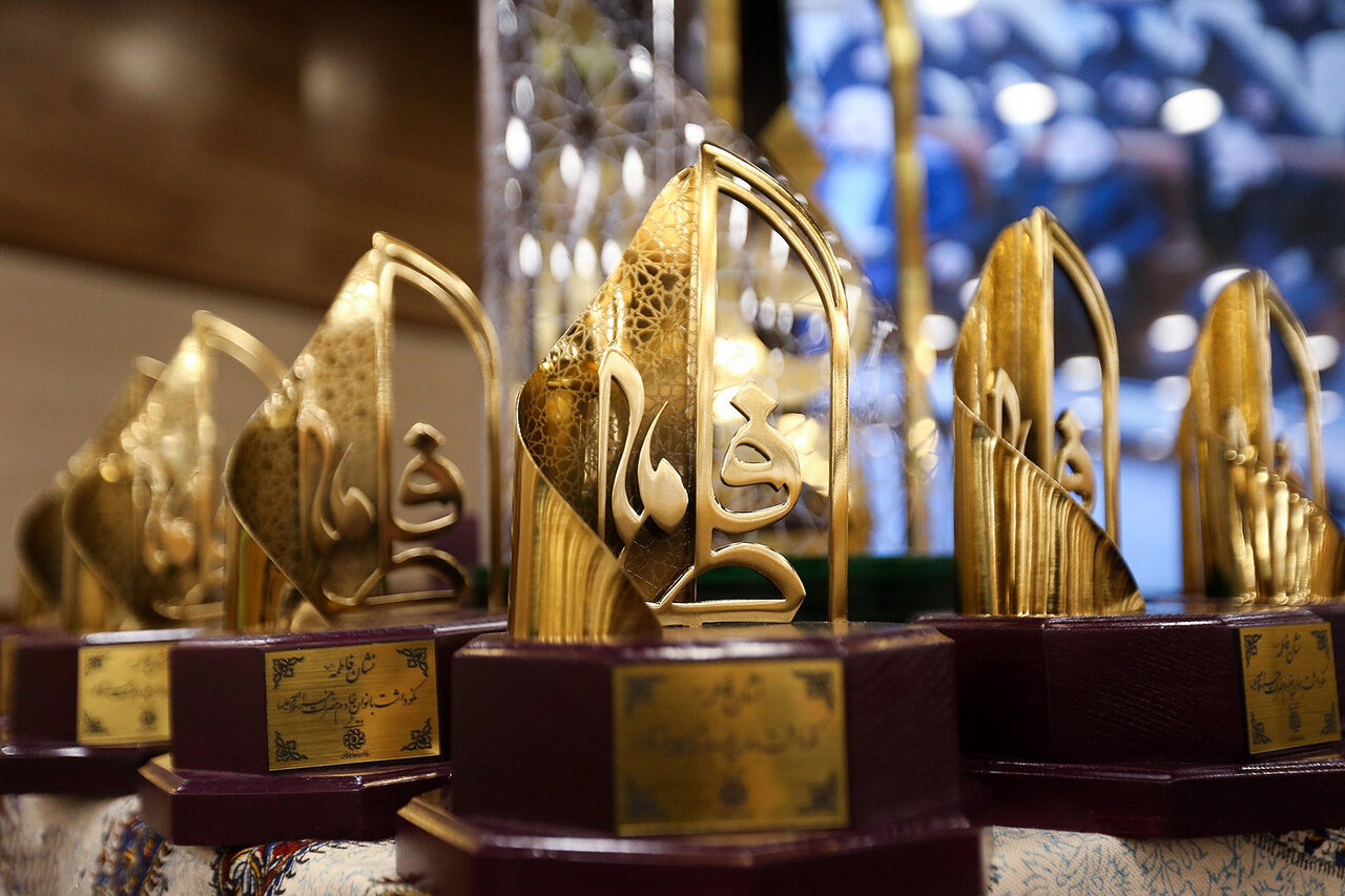 بانوان خادم حسینی در «بانوان بهشت» تکریم میشوند | نشان «فاطمه» به بانوان خادم حسینی اهدا میشود