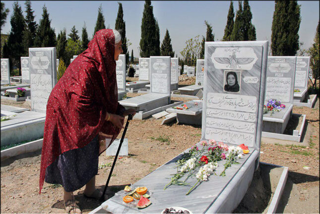 آرامستانهای اقلیتهای دینی، مقصد سیاحت برای آشنایی با تاریخ | دیار خاموشان