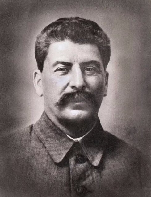 تصویری باورنکردنی از بدل ولادیمیر پوتین | بدلهای رهبران سرشناس جهان را بشناسید | بدل صدام از خودش هم صدامتر بود!