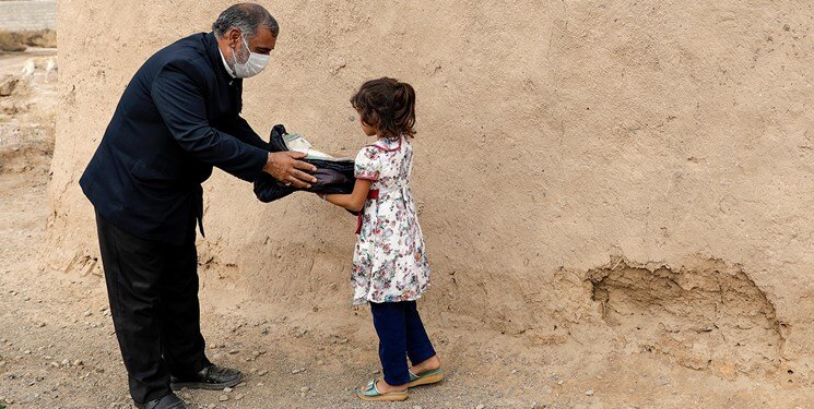 جامه مهربانی بر تن کودکان نیازمند