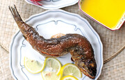ماهی کبابی با سس انار یک غذای دریایی پر خواص
