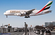 تصاویر فرود ناموفق بزرگترین هواپیمای مسافربری جهان در فرودگاه منچستر | انصراف این غول اماراتی را از نشستن تماشا کنید!