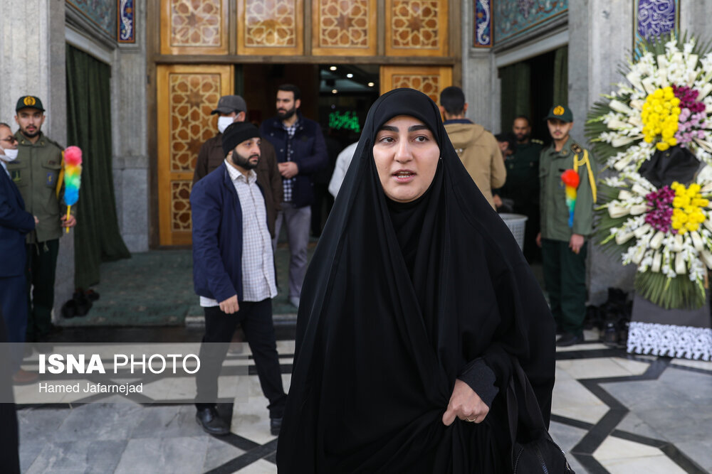 دختر سردار سلیمانی در مراسم دوست پدرش (عکس)