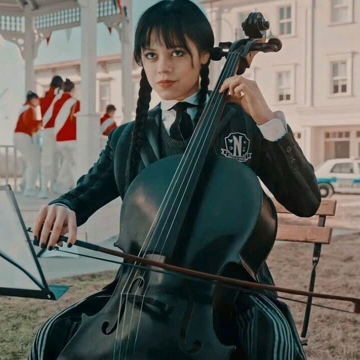 بازیگرانی که بازی در نقش نوازندگان، ساز زدن یاد گرفتند