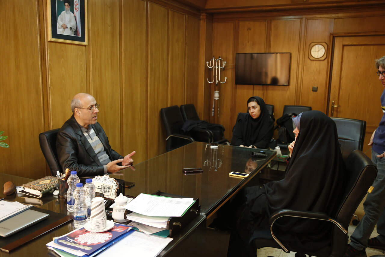 آسیب شناسی برقی کردن ناوگان حمل و نقل عمومی در تهران | ناگفته هایی از سفر به شرق دور