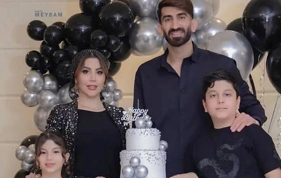 ژست علیرضا بیرانوند در شب تولد همسرش (عکس)