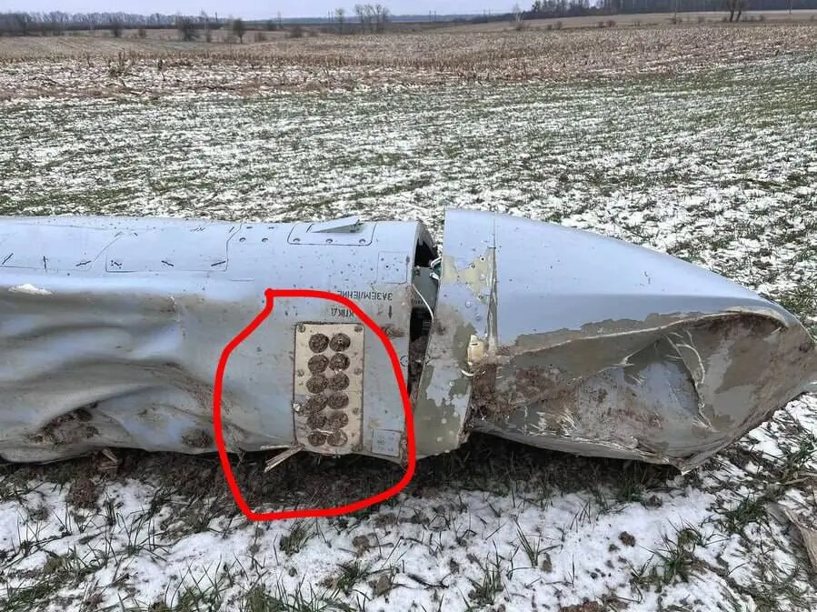 تصاویر بقایای پرتابگرهای فلر موشکهای کروز kh-۱۰۱ | ببینید