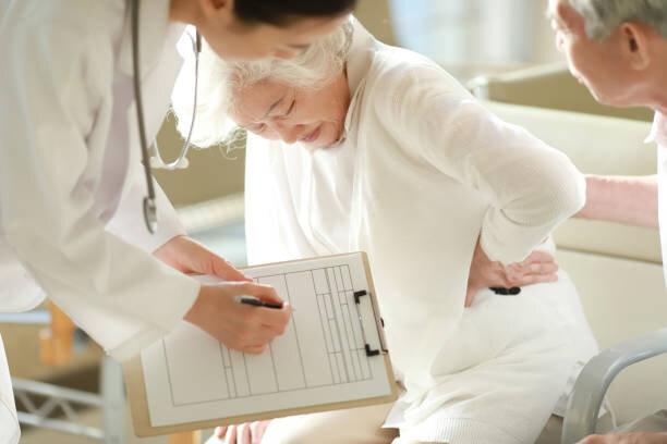 چرا دچار تنگی کانال نخاع میشویم؟