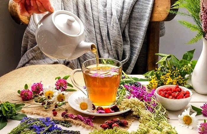 قهوه باعث سر درد میشود؟ | راههای پیشگیری از سردردهای ناشی از کافئین