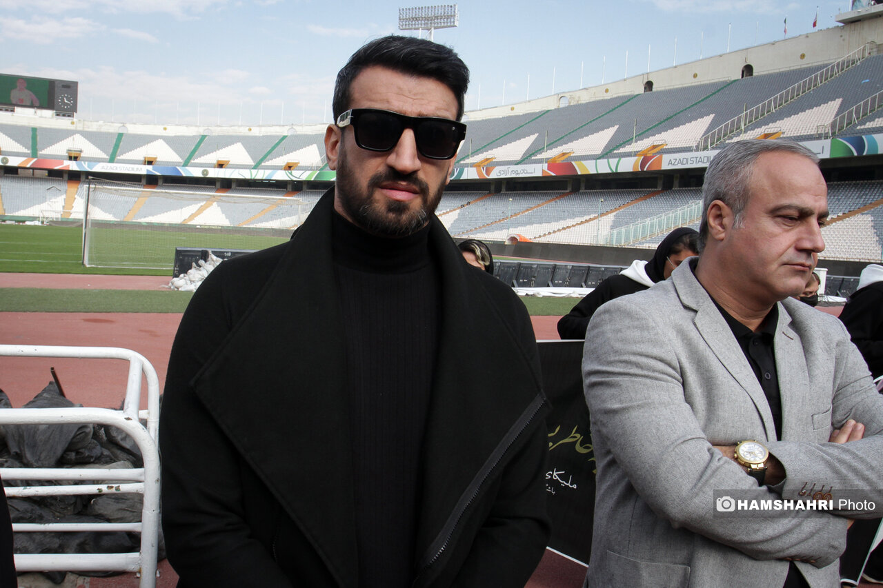 حضور چهره محبوب پرسپولیسیها در مراسم تشییع پیکر ملیکا محمدی | عکس