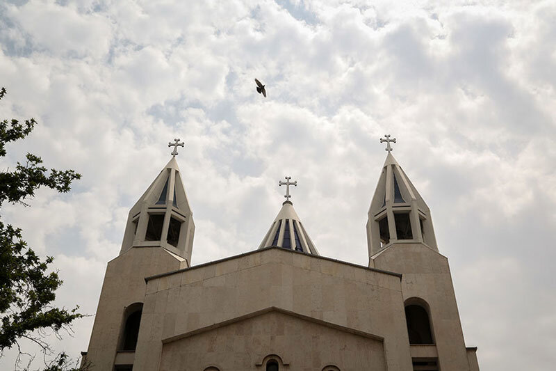 دیدار با شاعران پارسیگوی به همراه وکیلالرعایا | چرا نام خیابان کریمخان تغییر نکرد؟