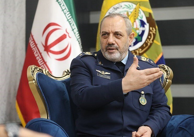 خط قرمزی که فرمانده کل قوا درباره داعش اعلام کرد | در سوریه به هیچ عنوان هواپیمای جنگی نبردیم | ماجرای ماساژ دادن حاج قاسم به یک خلبان | ...we missed