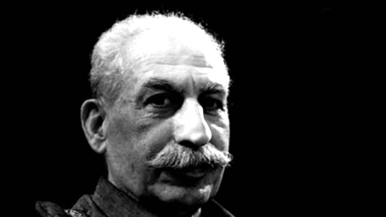 کارگردانانی که داستان نوشتند | گلستان، کیمیایی، مهرجویی، تقوایی و دیگران