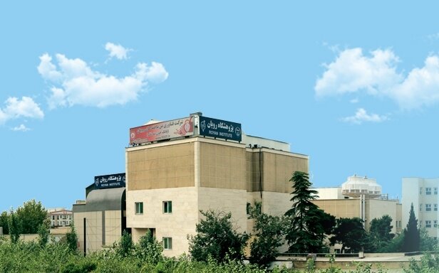 رمز ماندگاری نام دکتر کاظمی آشتیانی، بنیانگذار پژوهشگاه رویان | آماری جالب از گروه سنی محققان رویان | چه تعداد از پژوهشگران رویان زن هستند؟