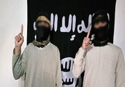 تصاویر ترسناک جدید از داعش | نیروهای داعش با اسلحه و مهمات در حال غذا خوردن و نماز خواندن