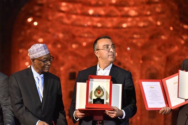 جنگ باعث شد پزشک شوم | دکتر امید فرخزاد از زندگی حرفهایاش میگوید