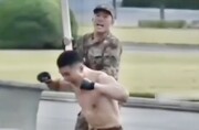 کره شمالی فیلمی از قدرت بدنی سربازانش منتشر کرد | ضربات سهمگین به سر و گردن سربازان را ببینید!