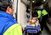 تصاویر انتقال کودک ۴ ساله مجروح‌ در انفجار تروریستی به تهران