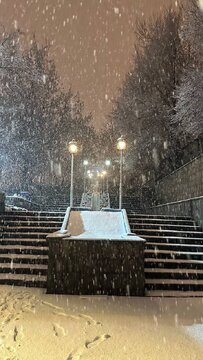 تصاویر زیبا از بارش برف در تبریز 