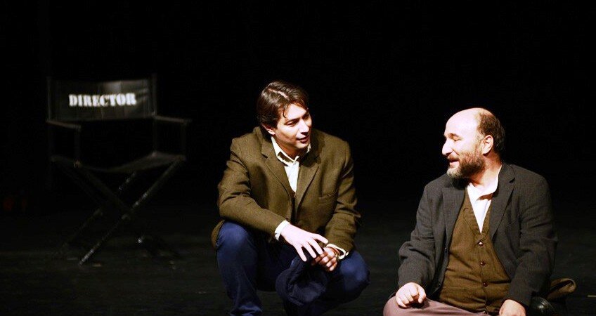 خاطرهبازی با اجرای پارسا پیروزفر از نمایشنامهای با ۲ بازیگر و ۱۵ شخصیت