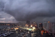 تصاویر آخرالزمانی از لحظه وقوع گردباد و طوفان در فلوریدا | ببینید