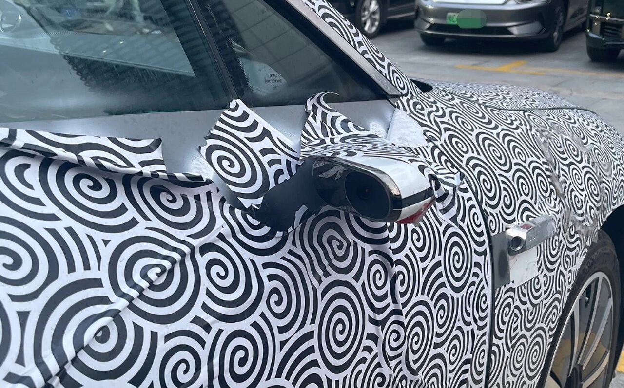 عکس های جاسوسی خودرو هوآوی | پای موبایل سازها در کفش خودروسازان!