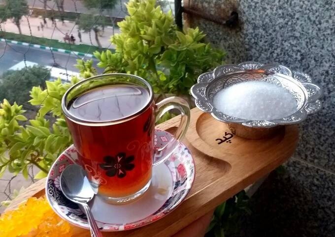 بهترین زمان برای نوشیدن چای | نوشیدن چای تا چند فنجان مجاز است؟