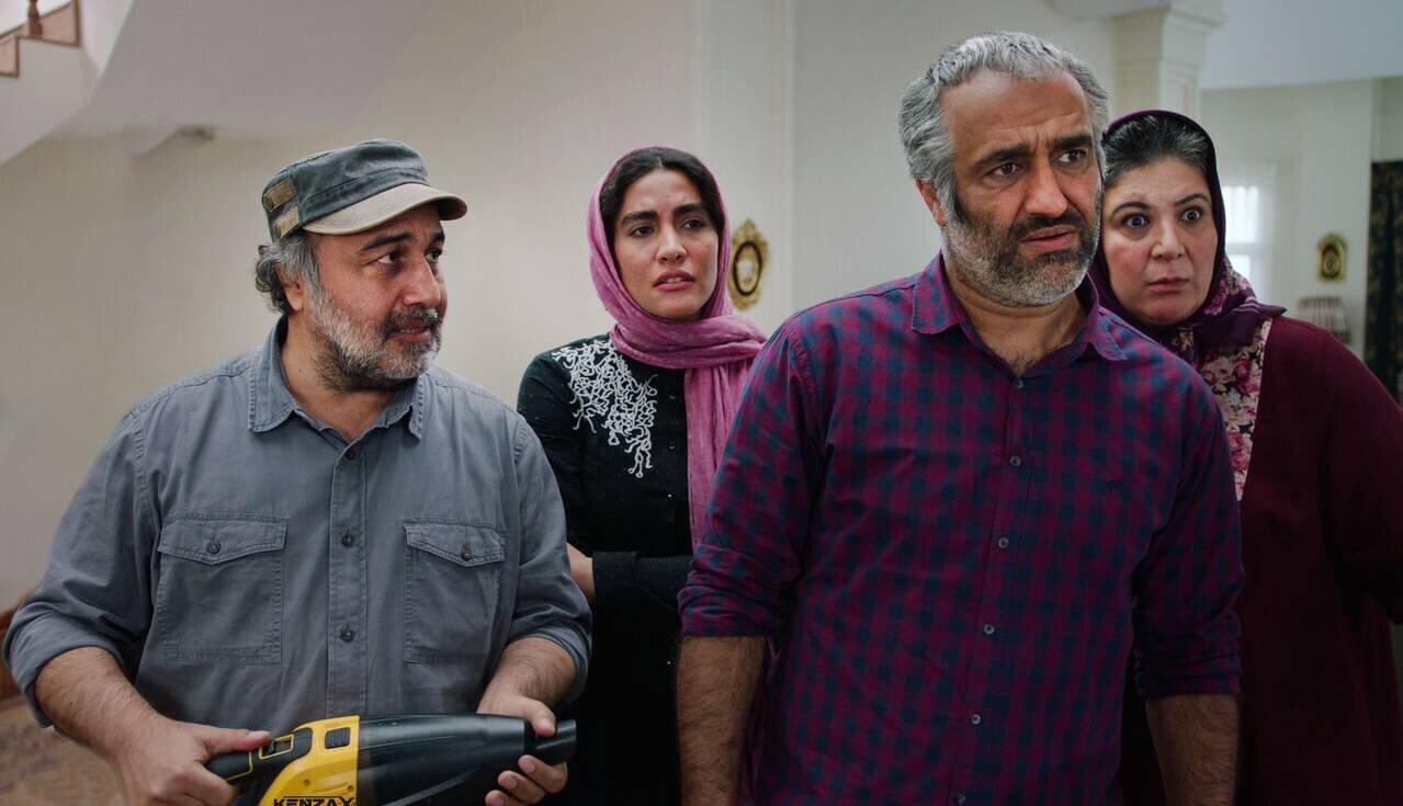 وقتی خنده سزارین میشود | نقشهای رضا عطاران و پژمان جمشیدی در «ویلای ساحلی» کلیشهای است یا نه؟